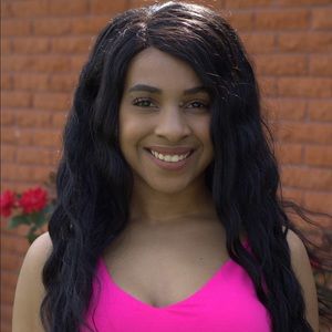 Meet your Posher, Adriana